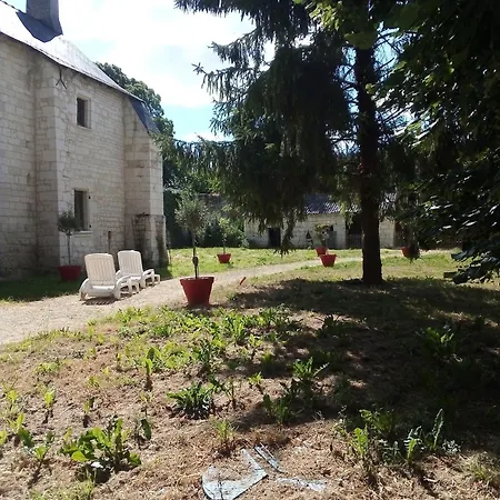 Holiday home Refuge A Courchamps, Terrasse Et Jardin *